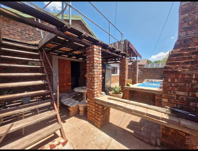 3 BEDROOM FREESTANDING FOR SALE IN DIBENG